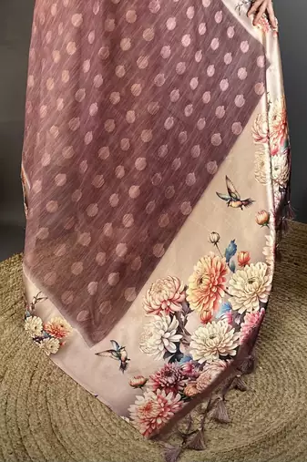 onion premium cotton blend printed saree with unstitched blouse piece.