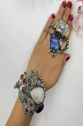 Chunky oxidized silver jewelry set |peacock bracelet & large boho statement ring