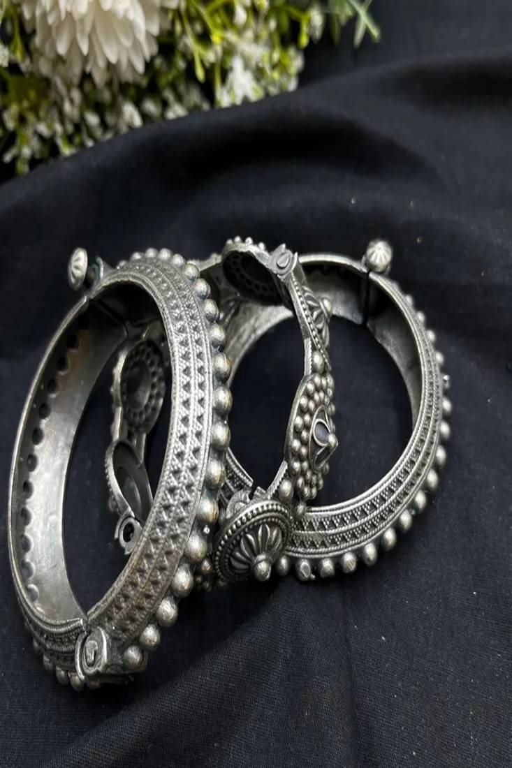 Oxidized silver bangle set of 3, tribal german silver kada