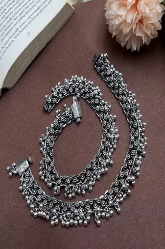 Oxidized silver ghungroo anklets: boho indian ethnic jewelry