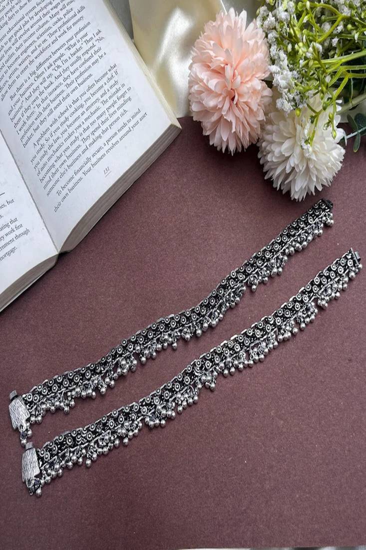 Oxidized silver ghungroo anklets: boho indian ethnic jewelry