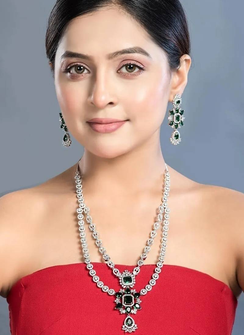 Emerald green zirconia necklace set: pakistani bridal jewelry