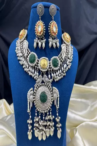Oxidized silver indian choker set | boho kundan pearl necklace