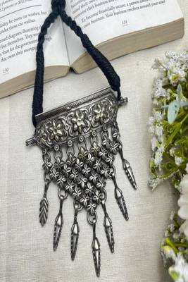 Oxidised silver tribal choker necklace | vintage ethnic statement hasli torque necklace 3