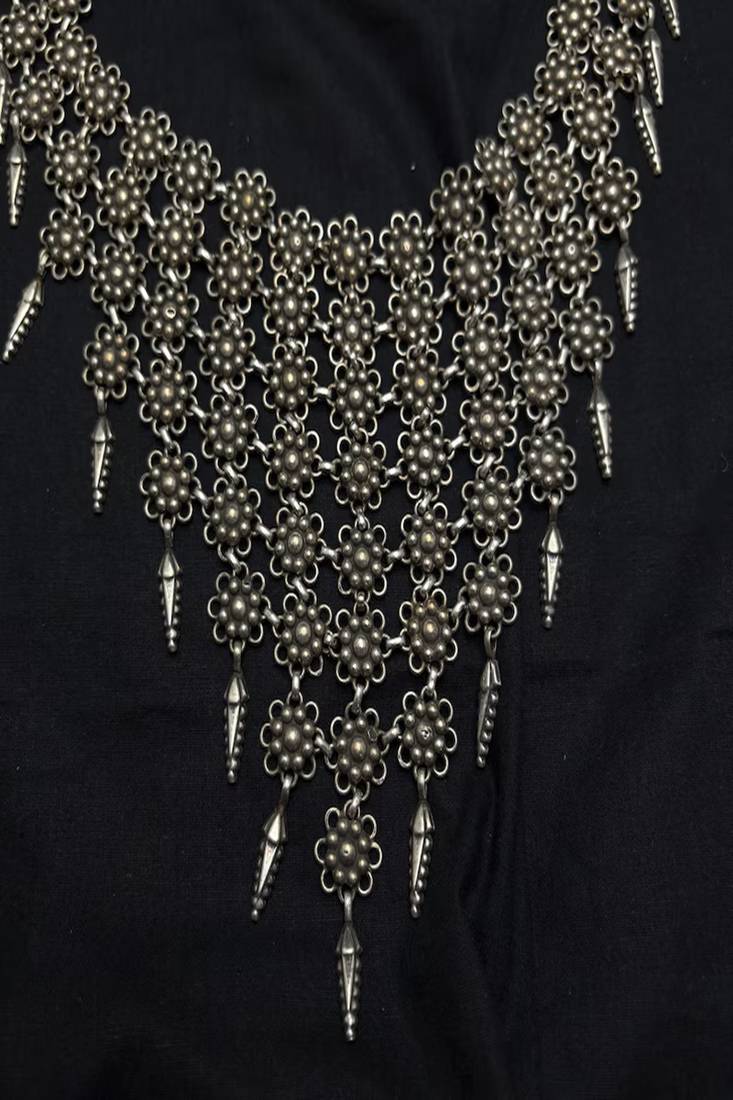 Oxidized silver boho waist chain, tribal festival body jewelry, draped saree pin belt