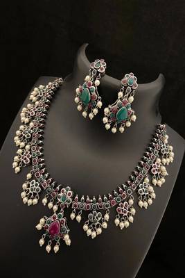 Oxidized silver indian necklace set: temple jewelry with pearl 4