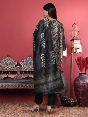 Grey Floral Printed Beads and Stones Straight Kurta with Trousers & Dupatta 7