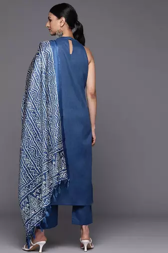 Blue Sleeveless Halter Neck Straight Republic Day Kurta with Trouser & Bandhani Printed Dupatta