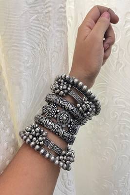 Boho oxidized silver bangle set of 7 | tribal chunky bracelet stack 4