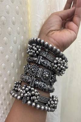 Boho oxidized silver bangle set of 7 | tribal chunky bracelet stack 5