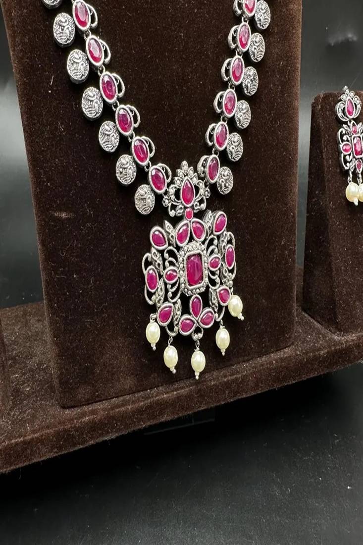 Handmade indian pearl necklace set: red stone antique party jewelry