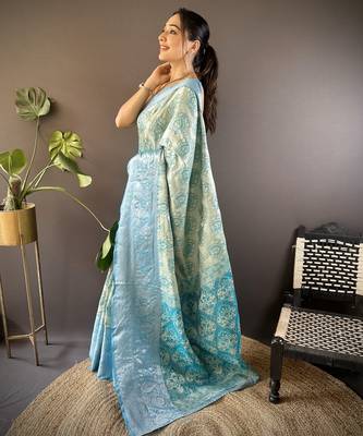 mint tissue silk blend kanjeevaram zari woven saree with unstitched blouse piece. 3