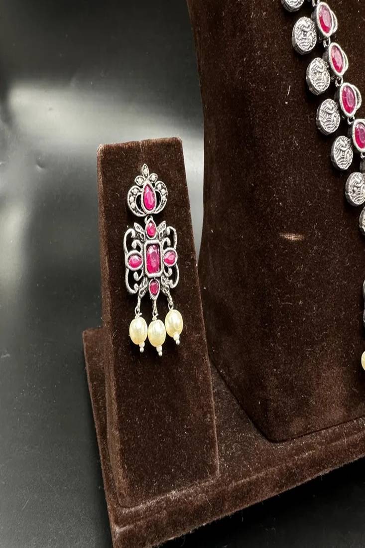 Handmade indian pearl necklace set: red stone antique party jewelry