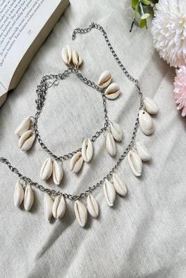 Cowrie shell anklet | boho beach ankle bracelet for women 3