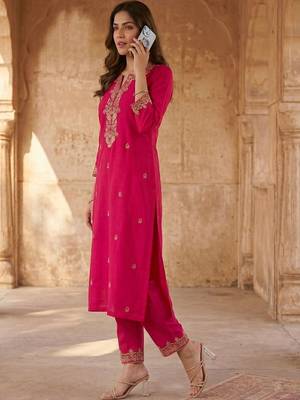 Women Floral Embroidered Regular Kurta with Trousers & With Dupatta 5