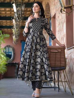 Black Floral Printed  Cotton Anarkali Kurta With Trousers & Dupatta 7