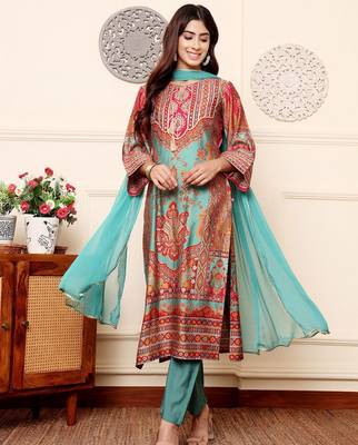 Ethnic Motifs Printed Chanderi Silk Kurta With Trousers And Dupatta 1