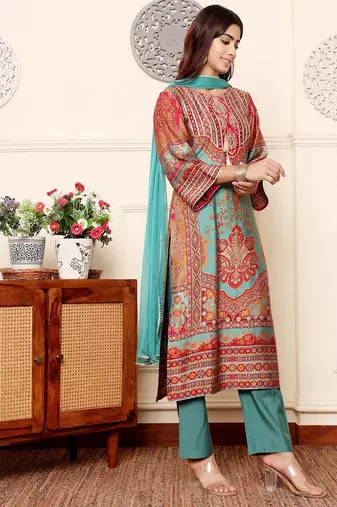 Ethnic Motifs Printed Chanderi Silk Kurta With Trousers And Dupatta