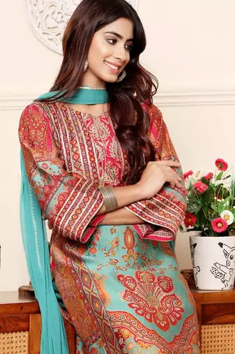 Ethnic Motifs Printed Chanderi Silk Kurta With Trousers And Dupatta