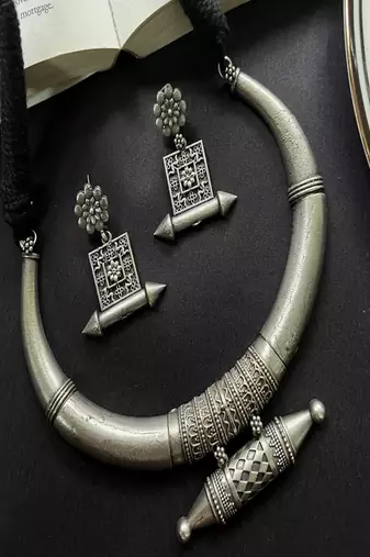 Rajasthani hasuli choker set: boho tribal indian jewelry