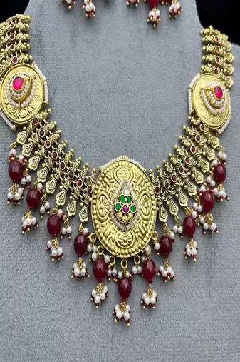 Antique gold kundan necklace set | indian bridal jewelry with pearls & red stones