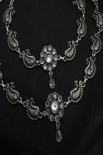 Boho oxidized silver anklet, indian peacock payal, white crystal flower foot jewelry