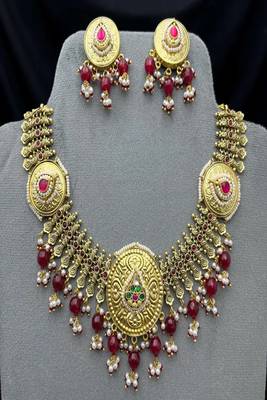 Antique gold kundan necklace set | indian bridal jewelry with pearls & red stones 5