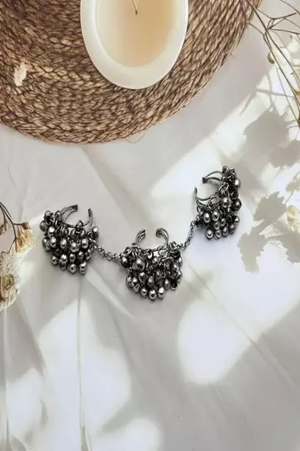 Oxidized ghungroo ring