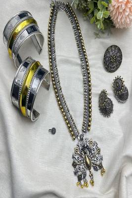 Dual tone oxidized german silver necklace set with peacock pendant,boho choker 2
