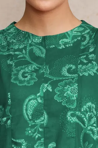 Ethnic Motifs Printed Halter Neck Sleeveless Anarkali Kurta With Trousers