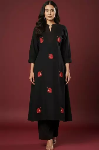 Women Ethnic Motifs Embroidered Regular Thread Work Kurta with Trousers