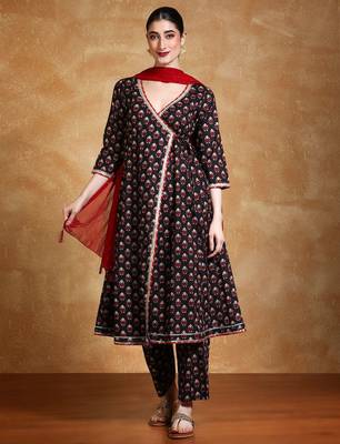 Women V-Neck Floral Printed Angrakha Kurta with Trousers & Dupatta 1