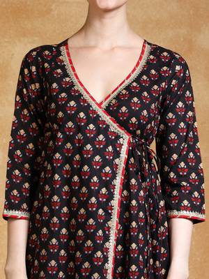 Women V-Neck Floral Printed Angrakha Kurta with Trousers & Dupatta 3
