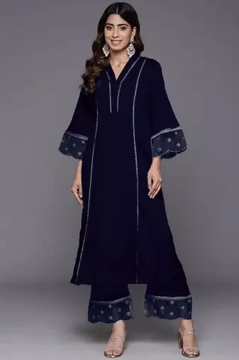 Women Solid Kurta with Trousers