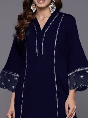 Women Solid Kurta with Trousers 2