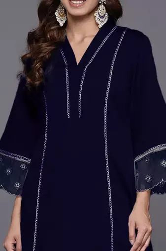 Women Solid Kurta with Trousers