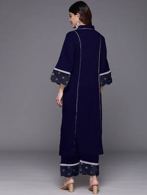 Women Solid Kurta with Trousers 4