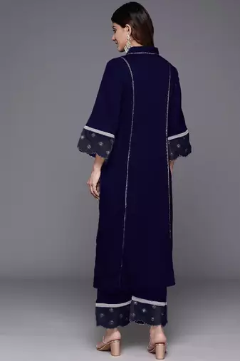Women Solid Kurta with Trousers