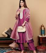 Yoke Design Regular Sequinned Kurta with Trousers & With Dupatta