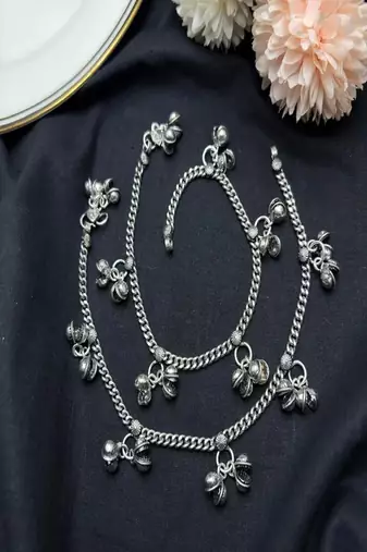 Oxidized silver ghungroo anklet | traditional indian payal with bells