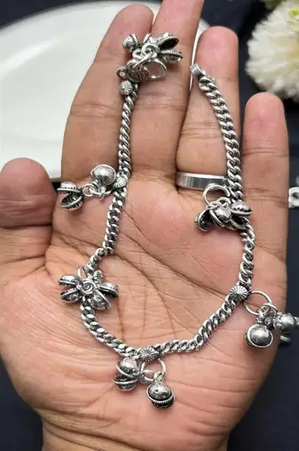 Oxidized silver ghungroo anklet | traditional indian payal with bells