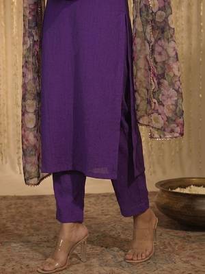 Women Floral Regular Gotta Patti Kurta with Trousers & With Dupatta 4