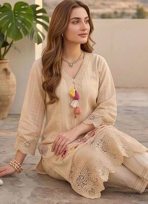 Women Floral Embroidered Regular Thread Work  Cotton Kurta with Trousers & With Dupatta 2