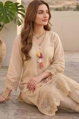 Women Floral Embroidered Regular Thread Work Pure Cotton Kurta with Trousers & With Dupatta