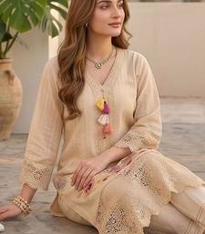 Women Floral Embroidered Regular Thread Work Pure Cotton Kurta with Trousers & With Dupatta
