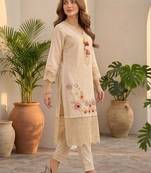 Women Floral Embroidered Regular Thread Work  Cotton Kurta with Trousers & With Dupatta