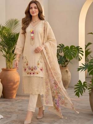 Women Floral Embroidered Regular Thread Work  Cotton Kurta with Trousers & With Dupatta 3