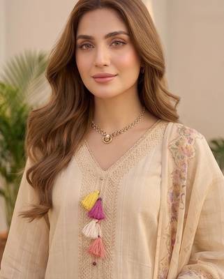 Women Floral Embroidered Regular Thread Work  Cotton Kurta with Trousers & With Dupatta 4