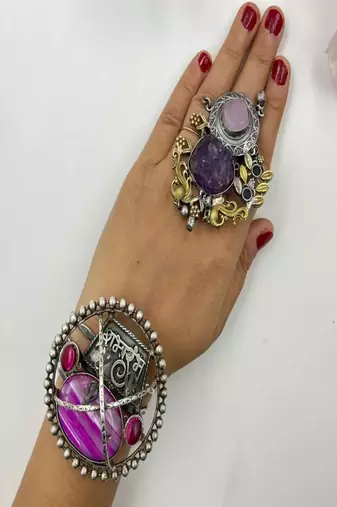 Chunky boho statement jewelry: raw amethyst ring & pink agate mantra cuff bracelet