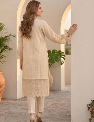 Women Floral Embroidered Regular Thread Work  Cotton Kurta with Trousers & With Dupatta 7